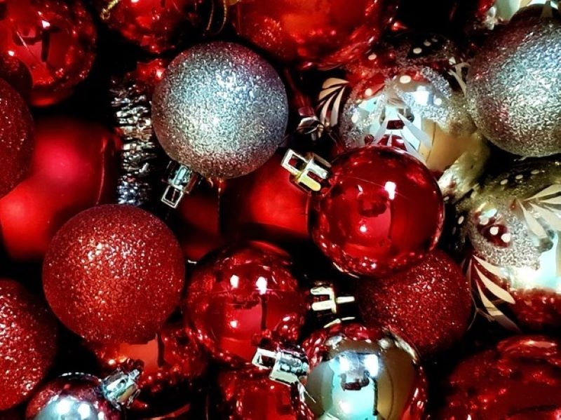 Creative Ideas for Celebrating Christmas and the Holidays on a Budget